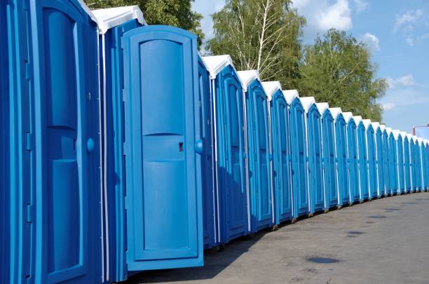 Best Portable bathroom rental  in Rapid Valley, SD